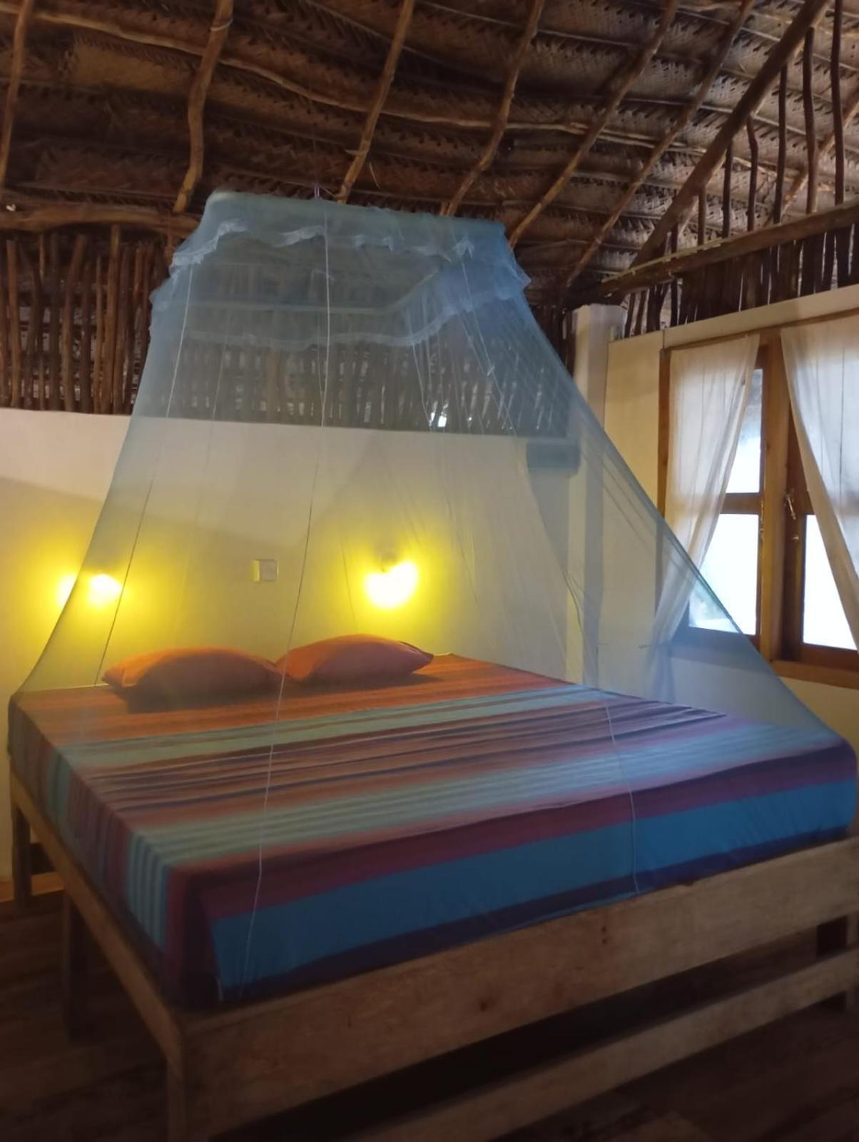 The Alpha Monkey Hotel & Tree House Тангале Екстериор снимка