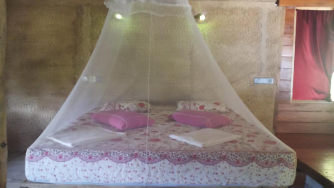The Alpha Monkey Hotel & Tree House Тангале Екстериор снимка